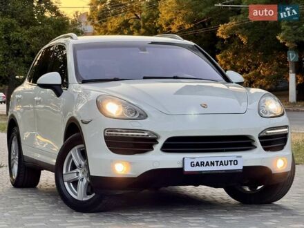 Порше Cayenne 2011 у Одесі на Automoto.ua Білий Порше Cayenne, об'ємом двигуна 4.81 л та пробігом 238 тис. км за 16800 $, фото 1 на Automoto.ua