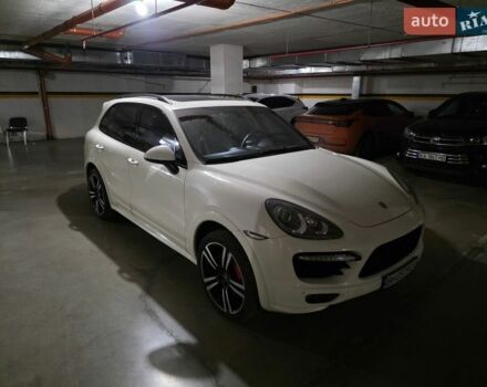 Белый Порше Каен, объемом двигателя 4.8 л и пробегом 180 тыс. км за 19700 $, фото 1 на Automoto.ua