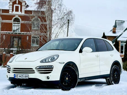 Білий Порше Cayenne, об'ємом двигуна 3 л та пробігом 255 тис. км за 18500 $, фото 1 на Automoto.ua