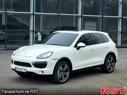 Білий Порше Cayenne, об'ємом двигуна 3 л та пробігом 225 тис. км за 16500 $, фото 1 на Automoto.ua