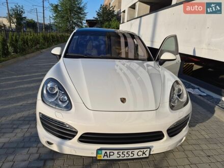 Білий Порше Cayenne, об'ємом двигуна 4.81 л та пробігом 160 тис. км за 19500 $, фото 1 на Automoto.ua