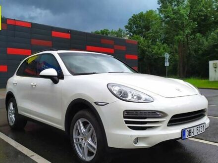 Порше Каен 2011 в Сваляве на Automoto.ua Белый Порше Каен, объемом двигателя 3 л и пробегом 150 тыс. км за 21092 $, фото 1 на Automoto.ua