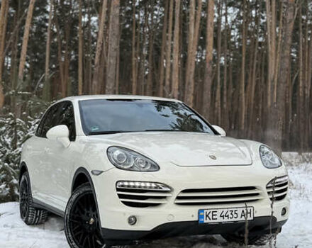 Белый Порше Каен, объемом двигателя 3 л и пробегом 256 тыс. км за 18700 $, фото 1 на Automoto.ua