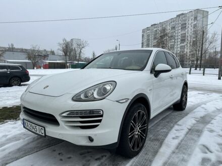 Білий Порше Cayenne, об'ємом двигуна 3 л та пробігом 210 тис. км за 23000 $, фото 1 на Automoto.ua