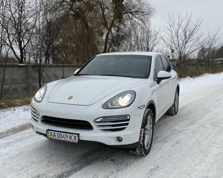 Білий Порше Cayenne, об'ємом двигуна 3.6 л та пробігом 161 тис. км за 19000 $, фото 1 на Automoto.ua