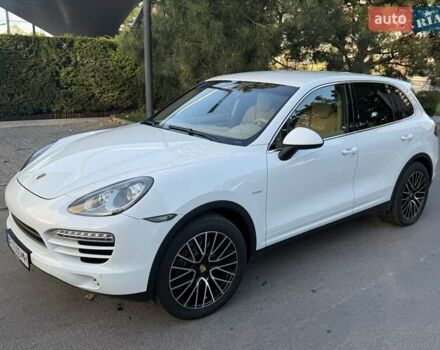 Білий Порше Cayenne, об'ємом двигуна 3 л та пробігом 223 тис. км за 23999 $, фото 1 на Automoto.ua