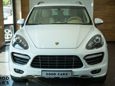 Білий Порше Cayenne, об'ємом двигуна 3.6 л та пробігом 60 тис. км за 46500 $, фото 1 на Automoto.ua