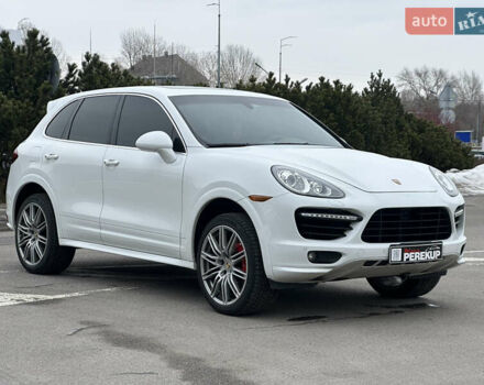 Белый Порше Каен, объемом двигателя 4.81 л и пробегом 71 тыс. км за 19999 $, фото 1 на Automoto.ua