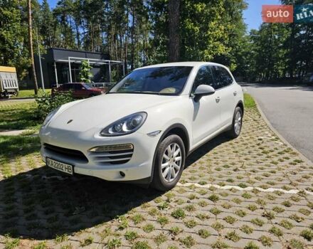 Белый Порше Каен, объемом двигателя 3.6 л и пробегом 107 тыс. км за 22000 $, фото 1 на Automoto.ua