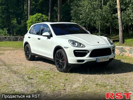 Білий Порше Cayenne, об'ємом двигуна 4.8 л та пробігом 194 тис. км за 16900 $, фото 1 на Automoto.ua