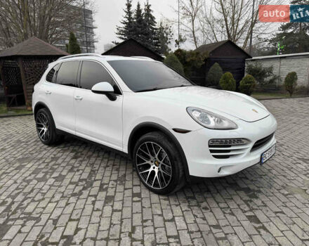 Білий Порше Cayenne, об'ємом двигуна 3.6 л та пробігом 200 тис. км за 18900 $, фото 1 на Automoto.ua