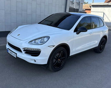 Білий Порше Cayenne, об'ємом двигуна 2.97 л та пробігом 214 тис. км за 23900 $, фото 1 на Automoto.ua