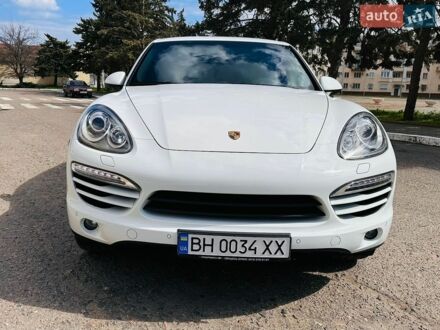 Білий Порше Cayenne, об'ємом двигуна 2.97 л та пробігом 205 тис. км за 21500 $, фото 1 на Automoto.ua