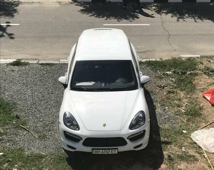 Білий Порше Cayenne, об'ємом двигуна 4.8 л та пробігом 178 тис. км за 24000 $, фото 1 на Automoto.ua
