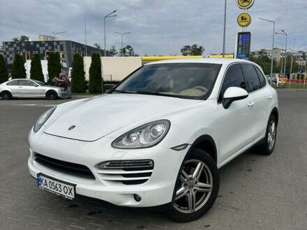 Порше Каен 2013 в Киеве на Automoto.ua Белый Порше Каен, объемом двигателя 3.6 л и пробегом 159 тыс. км за 22500 $, фото 1 на Automoto.ua