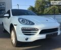 Білий Порше Cayenne, об'ємом двигуна 3 л та пробігом 106 тис. км за 51500 $, фото 1 на Automoto.ua