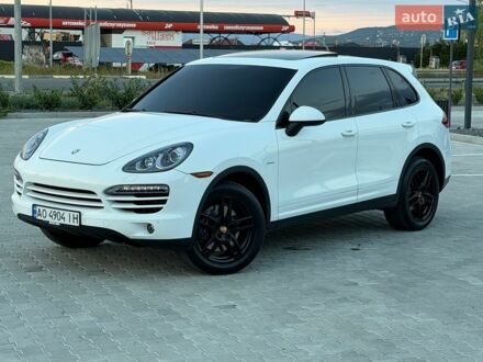 Білий Порше Cayenne, об'ємом двигуна 3 л та пробігом 235 тис. км за 17500 $, фото 1 на Automoto.ua