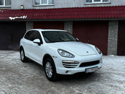 Білий Порше Cayenne, об'ємом двигуна 2.97 л та пробігом 235 тис. км за 21200 $, фото 1 на Automoto.ua