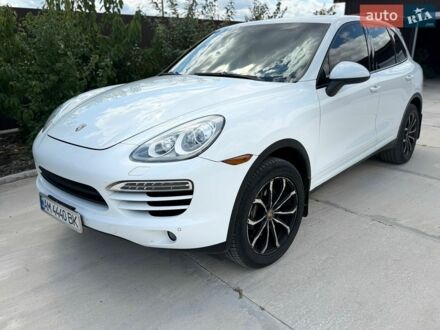 Білий Порше Cayenne, об'ємом двигуна 3 л та пробігом 190 тис. км за 25000 $, фото 1 на Automoto.ua