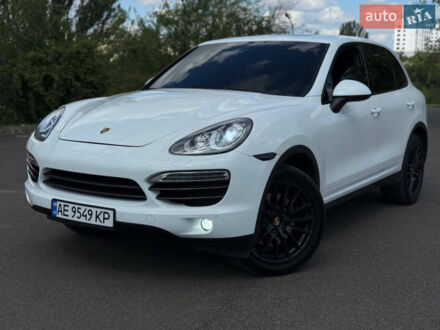 Білий Порше Cayenne, об'ємом двигуна 2.97 л та пробігом 210 тис. км за 21000 $, фото 1 на Automoto.ua