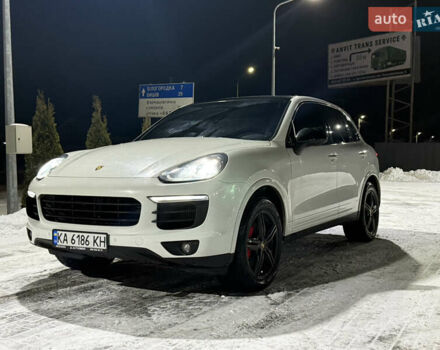 Білий Порше Cayenne, об'ємом двигуна 2.97 л та пробігом 185 тис. км за 22600 $, фото 1 на Automoto.ua