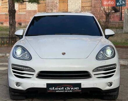 Белый Порше Каен, объемом двигателя 3 л и пробегом 150 тыс. км за 21999 $, фото 1 на Automoto.ua