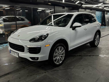 Білий Порше Cayenne, об'ємом двигуна 3.6 л та пробігом 130 тис. км за 27500 $, фото 1 на Automoto.ua
