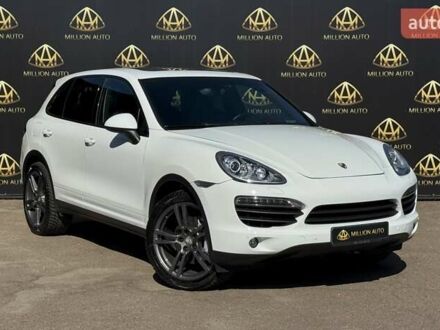 Порше Каен 2014 в Киеве на Automoto.ua Белый Порше Каен, объемом двигателя 3 л и пробегом 238 тыс. км за 24500 $, фото 1 на Automoto.ua