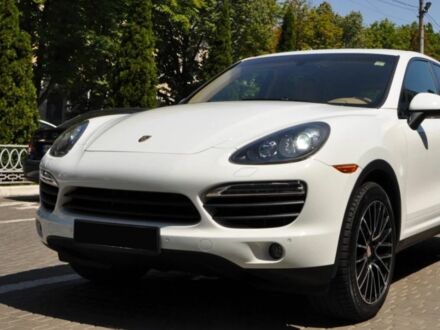Білий Порше Cayenne, об'ємом двигуна 3 л та пробігом 130 тис. км за 19000 $, фото 1 на Automoto.ua
