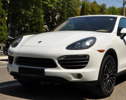 Белый Порше Каен, объемом двигателя 3 л и пробегом 130 тыс. км за 19000 $, фото 1 на Automoto.ua