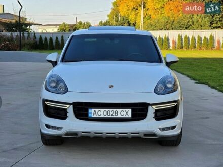 Белый Порше Каен, объемом двигателя 3.6 л и пробегом 47 тыс. км за 33000 $, фото 1 на Automoto.ua