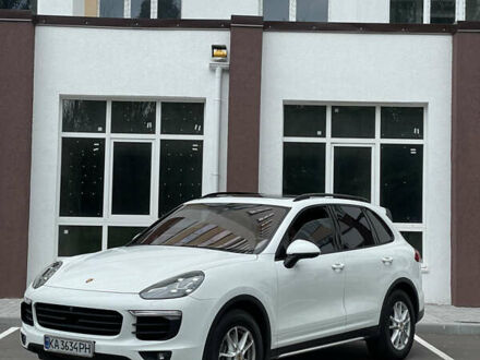 Порше Каен 2015 в Киеве на Automoto.ua Белый Порше Каен, объемом двигателя 3 л и пробегом 142 тыс. км за 38550 $, фото 1 на Automoto.ua