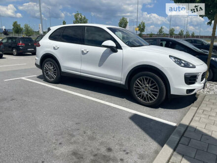 Порше Каен 2015 в Львове на Automoto.ua Белый Порше Каен, объемом двигателя 2.97 л и пробегом 139 тыс. км за 33500 $, фото 1 на Automoto.ua