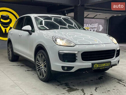 Білий Порше Cayenne, об'ємом двигуна 3.6 л та пробігом 155 тис. км за 28700 $, фото 1 на Automoto.ua