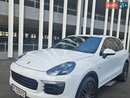 Белый Порше Каен, объемом двигателя 2.97 л и пробегом 115 тыс. км за 36000 $, фото 1 на Automoto.ua