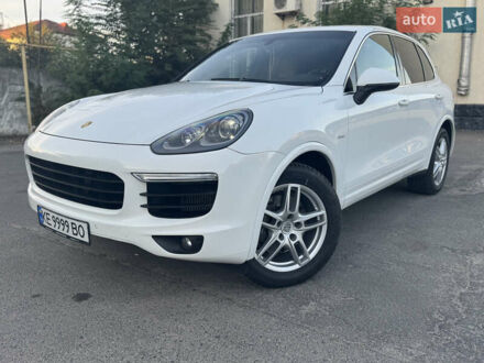 Порше Каен 2015 в Днепре (Днепропетровске) на Automoto.ua Белый Порше Каен, объемом двигателя 2.97 л и пробегом 145 тыс. км за 34567 $, фото 1 на Automoto.ua