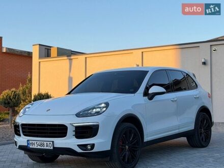 Белый Порше Каен, объемом двигателя 4.2 л и пробегом 160 тыс. км за 39000 $, фото 1 на Automoto.ua