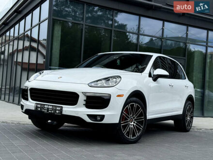 Порше Каен 2015 в Львове на Automoto.ua Белый Порше Каен, объемом двигателя 3.6 л и пробегом 68 тыс. км за 37500 $, фото 1 на Automoto.ua