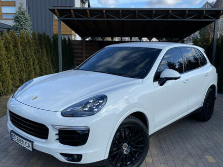 Порше Cayenne 2016 у Києві на Automoto.ua Білий Порше Cayenne, об'ємом двигуна 2.97 л та пробігом 119 тис. км за 45500 $, фото 1 на Automoto.ua