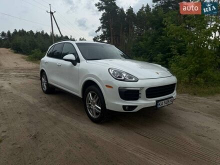 Білий Порше Cayenne, об'ємом двигуна 3.6 л та пробігом 121 тис. км за 32000 $, фото 1 на Automoto.ua