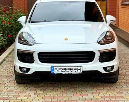 Белый Порше Каен, объемом двигателя 3 л и пробегом 120 тыс. км за 43500 $, фото 1 на Automoto.ua
