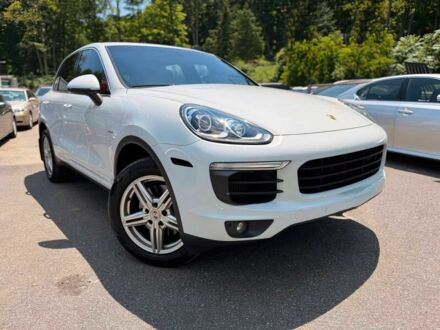 Білий Порше Cayenne, об'ємом двигуна 3 л та пробігом 95 тис. км за 11000 $, фото 1 на Automoto.ua