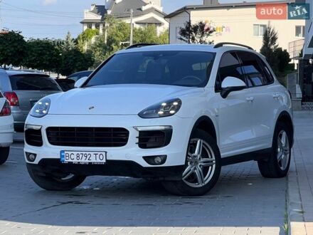 Білий Порше Cayenne, об'ємом двигуна 3 л та пробігом 92 тис. км за 34700 $, фото 1 на Automoto.ua