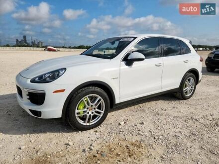 Порше Cayenne 2016 у Рівному на Automoto.ua Білий Порше Cayenne, об'ємом двигуна 3 л та пробігом 155 тис. км за 6200 $, фото 1 на Automoto.ua