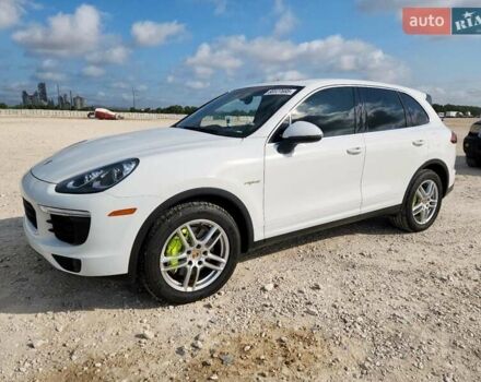 Білий Порше Cayenne, об'ємом двигуна 3 л та пробігом 155 тис. км за 6200 $, фото 1 на Automoto.ua