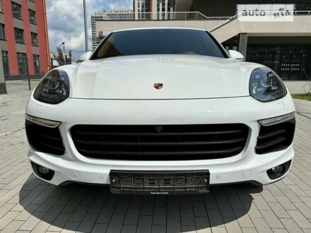 Білий Порше Cayenne, об'ємом двигуна 3 л та пробігом 116 тис. км за 49444 $, фото 1 на Automoto.ua