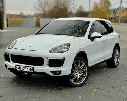 Белый Порше Каен, объемом двигателя 3.6 л и пробегом 126 тыс. км за 28500 $, фото 1 на Automoto.ua