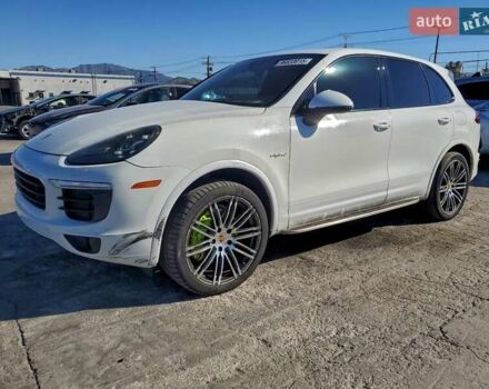 Белый Порше Каен, объемом двигателя 0 л и пробегом 53 тыс. км за 9000 $, фото 1 на Automoto.ua