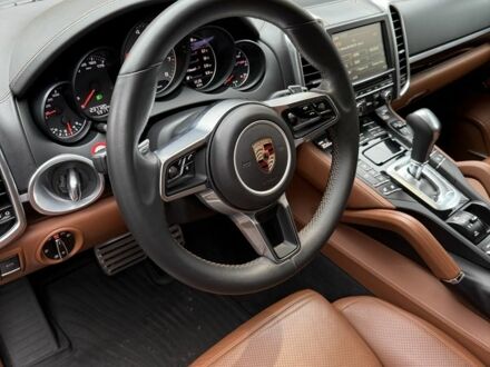 Порше Cayenne 2017 у Харкові на Automoto.ua Білий Порше Cayenne, об'ємом двигуна 3 л та пробігом 200 тис. км за 25500 $, фото 1 на Automoto.ua