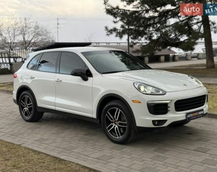 Белый Порше Каен, объемом двигателя 3.6 л и пробегом 168 тыс. км за 27500 $, фото 1 на Automoto.ua
